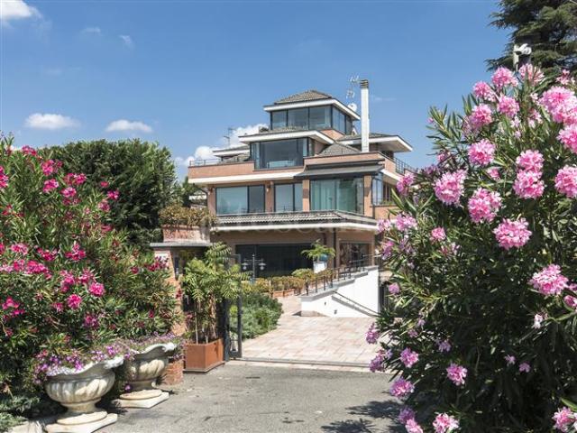 Villa Indipendente in vendita a Pantigliate, Lombardia