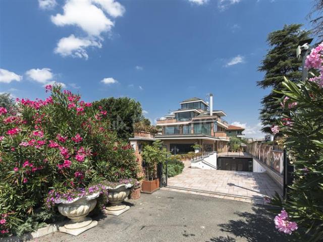 Villa Indipendente in vendita a Pantigliate, Lombardia