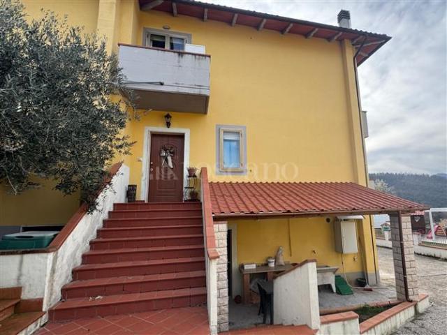 Villa Indipendente in vendita a Vaiano Villa Indipendente in vendita a Vaiano
