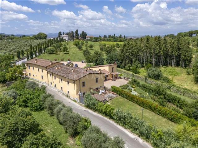 Villa Indipendente in vendita a Quartiere 3, Firenze