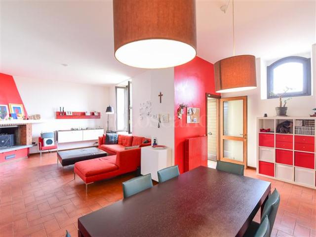Villa Indipendente in vendita a Villaggio Trieste, Cantù