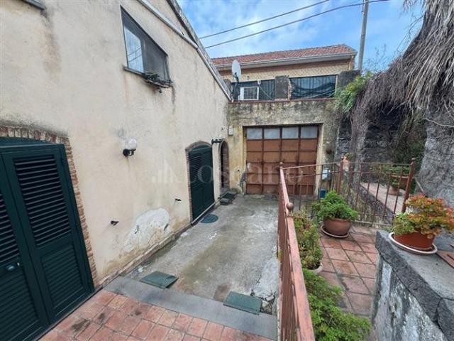 Villa Indipendente in vendita a Viagrande, Sicilia