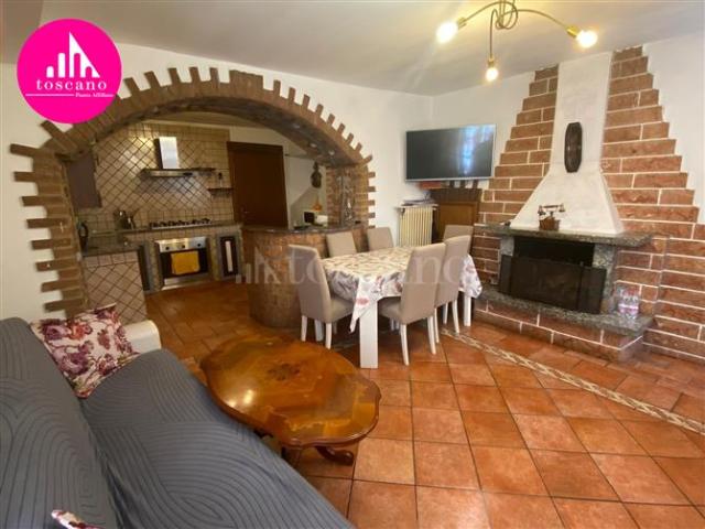 Villa Indipendente in vendita a Comunità Montana del Piambello, Cunardo