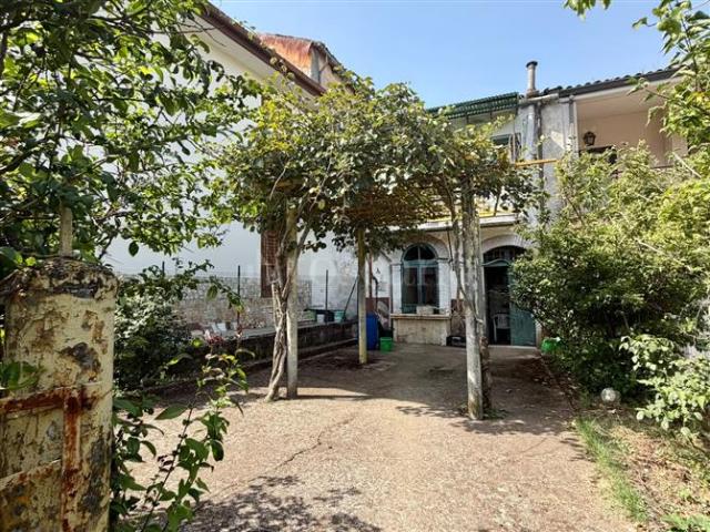 Villa Indipendente in vendita a Cesinali, Campania