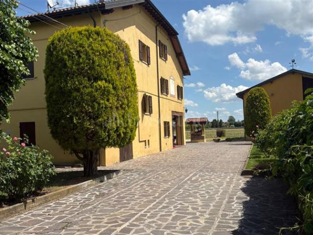Villa Indipendente in vendita a Unione dei comuni del Sorbara, San Cesario Sul Panaro