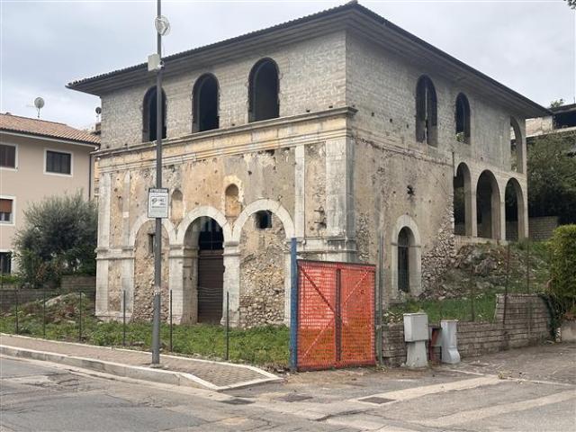 Villa Indipendente in vendita a Minturno, Lazio