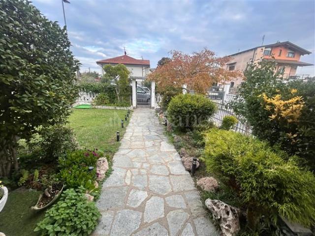 Villa Indipendente in vendita a Gerbole, Piemonte