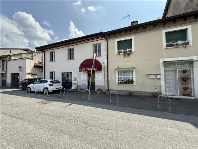 Villa Indipendente in vendita a Zona Est, Brescia