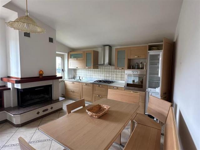 Villa Indipendente in vendita a Avezzano, Abruzzo