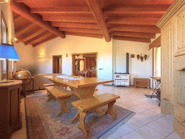 Villa Indipendente in vendita a Castiglione Delle Stiviere, Lombardia