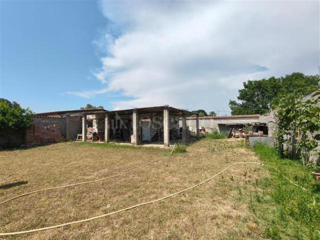 Villa Indipendente in vendita a Axa, Roma Capitale