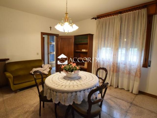 Villa Indipendente in vendita a Asolo, Veneto