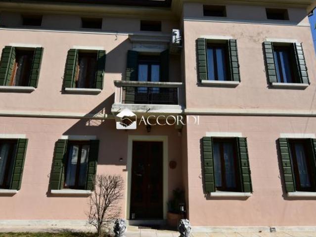 Villa Indipendente in vendita a Treviso, Veneto