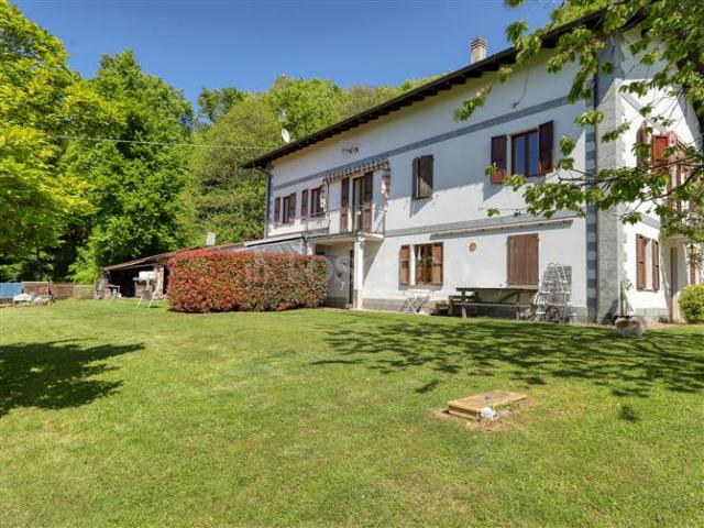 Villa Indipendente in vendita a Comunità Montana del Piambello, Marchirolo