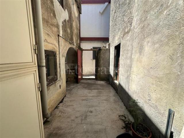 Villa Indipendente in vendita a Sant'agata Li Battiati, Sicilia