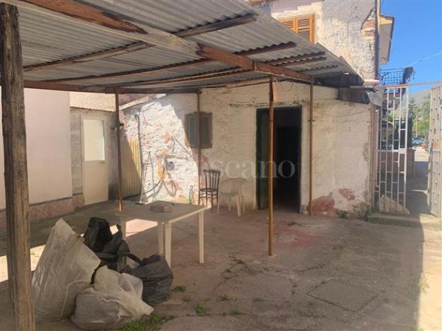 Villa Indipendente in vendita a VI Circoscrizione, Palermo