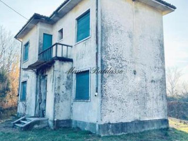 Villa Indipendente in vendita a Susegana, Veneto