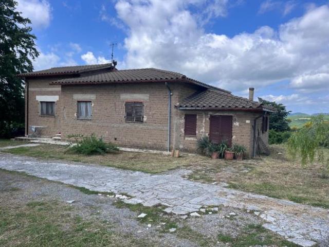 Villa Indipendente in vendita a Unione di Comuni Montani Colline del Fiora, Sorano