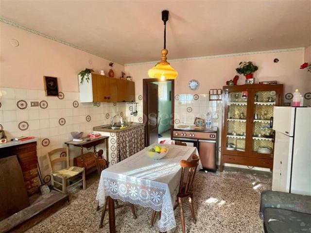 Villa Indipendente in vendita a Contrada, Campania