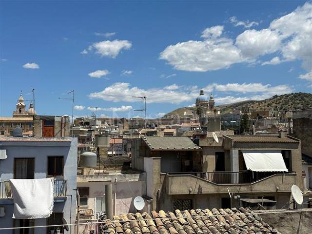 Villa Indipendente in vendita a Comiso, Sicilia