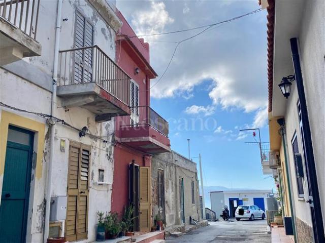Villa Indipendente in vendita a Sperone, Messina
