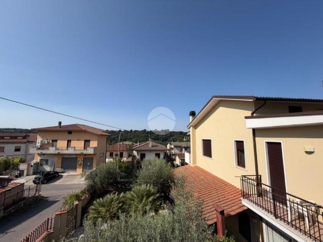 Villa Indipendente in affitto a Fara Sabina, Lazio