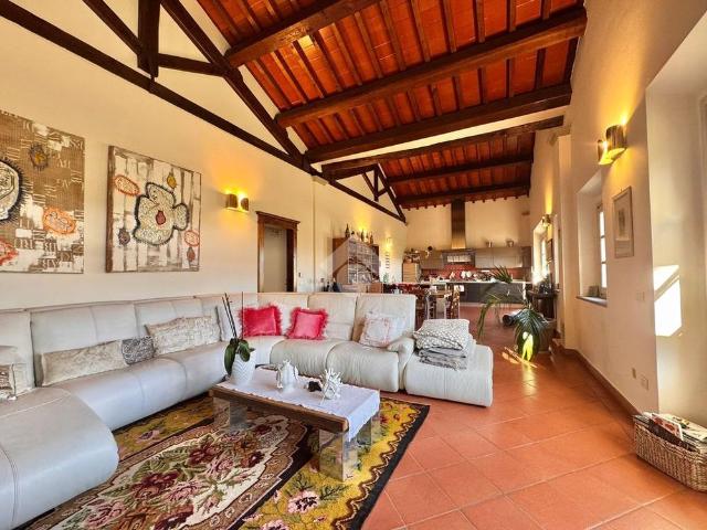 Villa Indipendente in affitto a Poggio A Caiano, Toscana