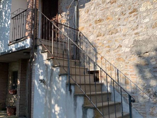 Villa Indipendente in affitto a Alviano, Umbria