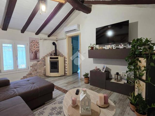 Villa Indipendente in affitto a Bagnolo San Vito, Lombardia