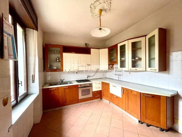 Villa Indipendente in affitto a Ruata Genovesio, Barge