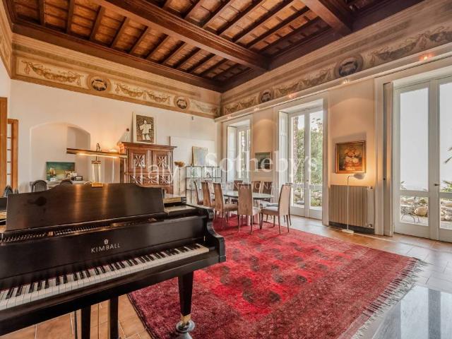 Villa Indipendente in affitto a Cardana, Besozzo