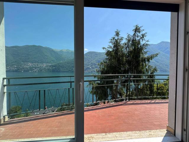 Villa Indipendente in affitto a Brienno, Lombardia