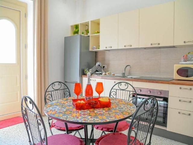 Villa Indipendente in affitto a Commenda, Puglia