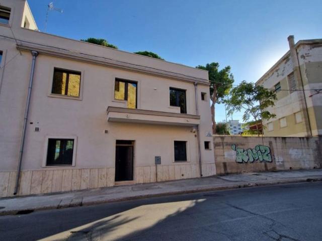 Villa Indipendente in affitto a Centro, Puglia
