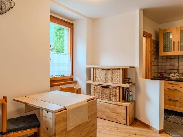 Villa Indipendente in affitto a Comunità delle Giudicarie, Caderzone