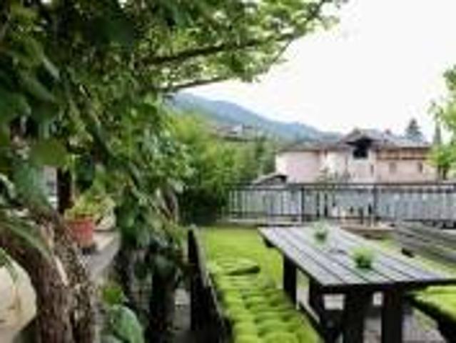 Villa Indipendente in affitto a Comunità Alta Valsugana e Bersntol, Calceranica Al Lago