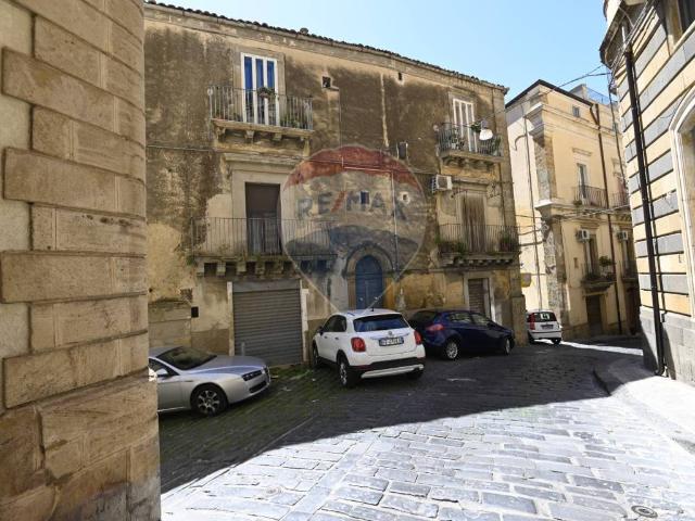 Villa Indipendente in affitto a Caltagirone, Canalotto