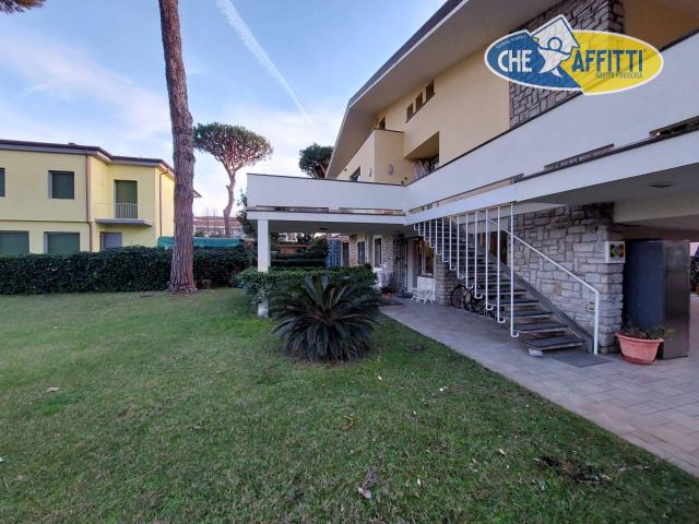 Villa Indipendente in affitto a Camaiore, Toscana
