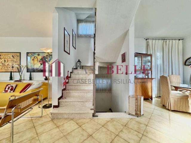Villa Indipendente in affitto a Lido di Camaiore, Camaiore