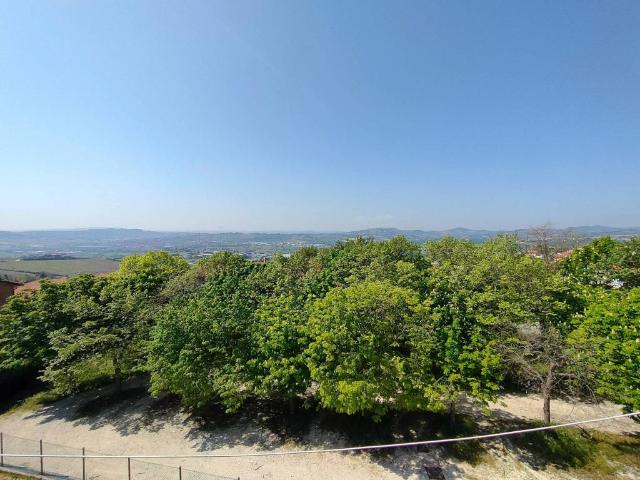 Villa Indipendente in affitto a Marche, Ancona