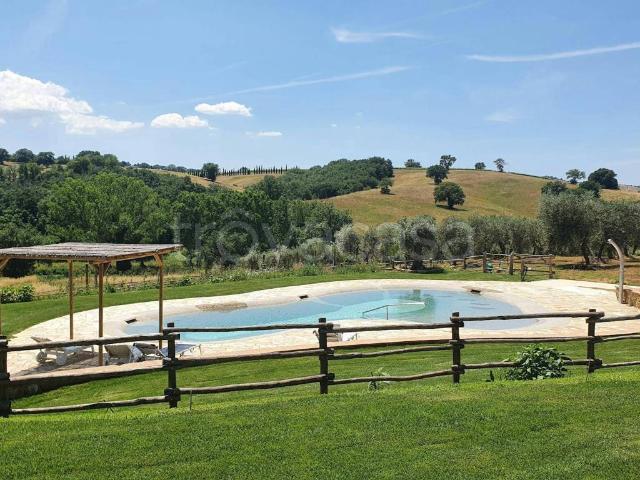 Villa Indipendente in affitto a Campello Sul Clitunno, Umbria