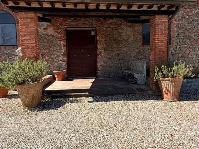 Villa Indipendente in affitto a Camigliano Santa Gemma, Capannori