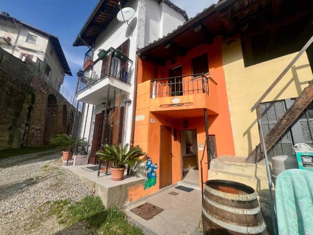 Villa Indipendente in affitto a Piemonte, Asti