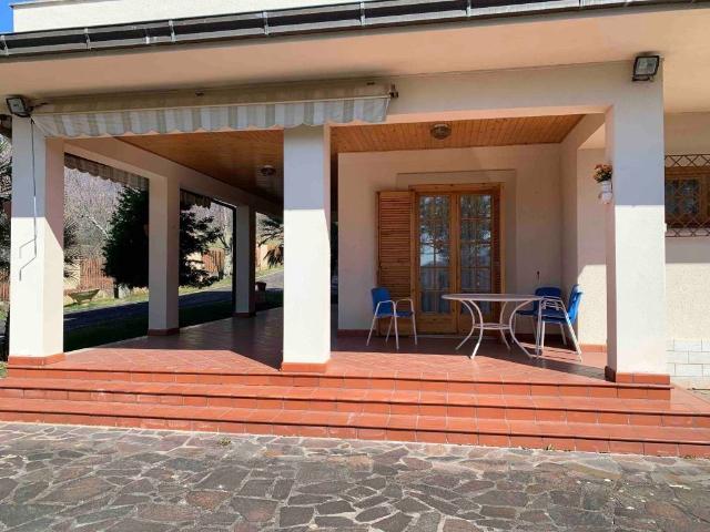 Villa Indipendente in affitto a Unione di comuni Terre di Castelli, Castelnuovo Rangone