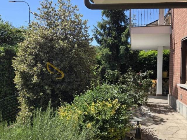 Villa Indipendente in affitto a Roaschia, Piemonte