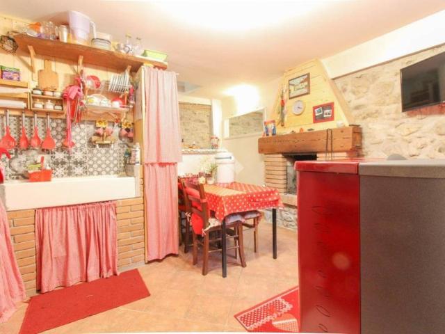 Villa Indipendente in affitto a Comunità montana della valle Trompia, Collio