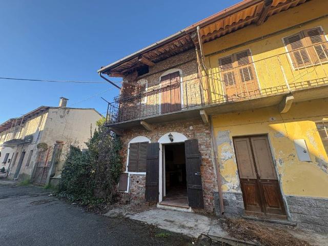 Villa Indipendente in affitto a Piemonte, Vercelli