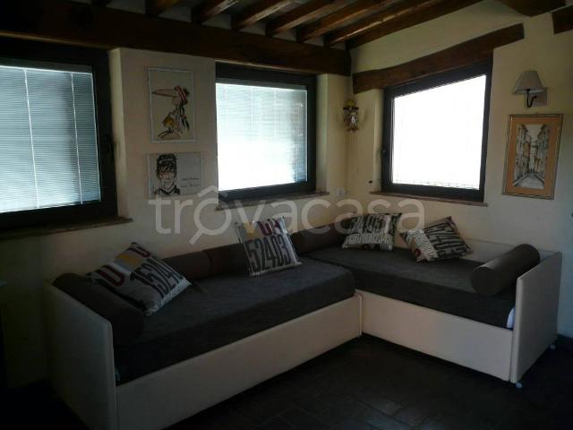 Villa Indipendente in affitto a Campello Sul Clitunno, Umbria