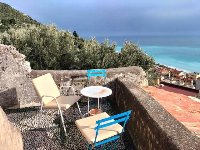 Villa Indipendente in affitto a Finale Ligure, Liguria