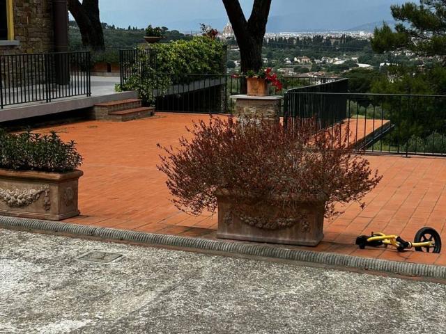 Villa Indipendente in affitto a Quartiere 3, Firenze